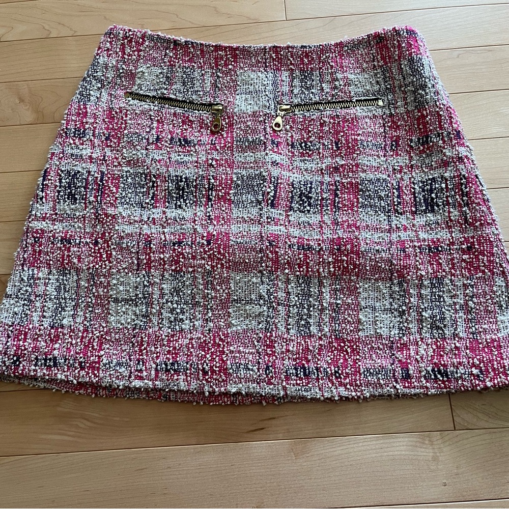 Juicy Couture Pink Tweed Mini Skirt with Zip Pocket Detail
